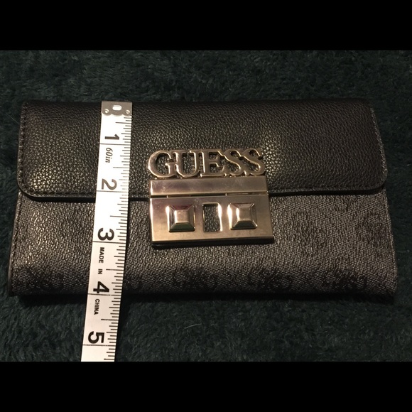 NWT Guess Woman’s Clutch/Trifold/Wallet Logo Luxe SLG Coal - Picture 9 of 9